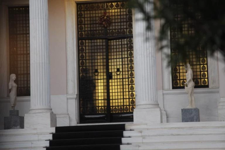 Συνταγματική Αναθεώρηση – Μαξίμου σε ΝΔ: «Σας πήραν χαμπάρι»